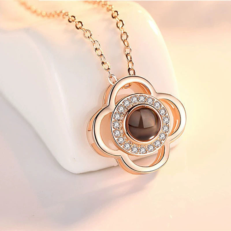 Four Leaf Clover Projection Couple Necklace, 100 Languages I Love You Memory Pendant