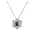 hexagram projection necklace、six-pointed star pendant、custom photo projection jewelry、celestial star necklace、personalized memory keepsake、romantic couple gift