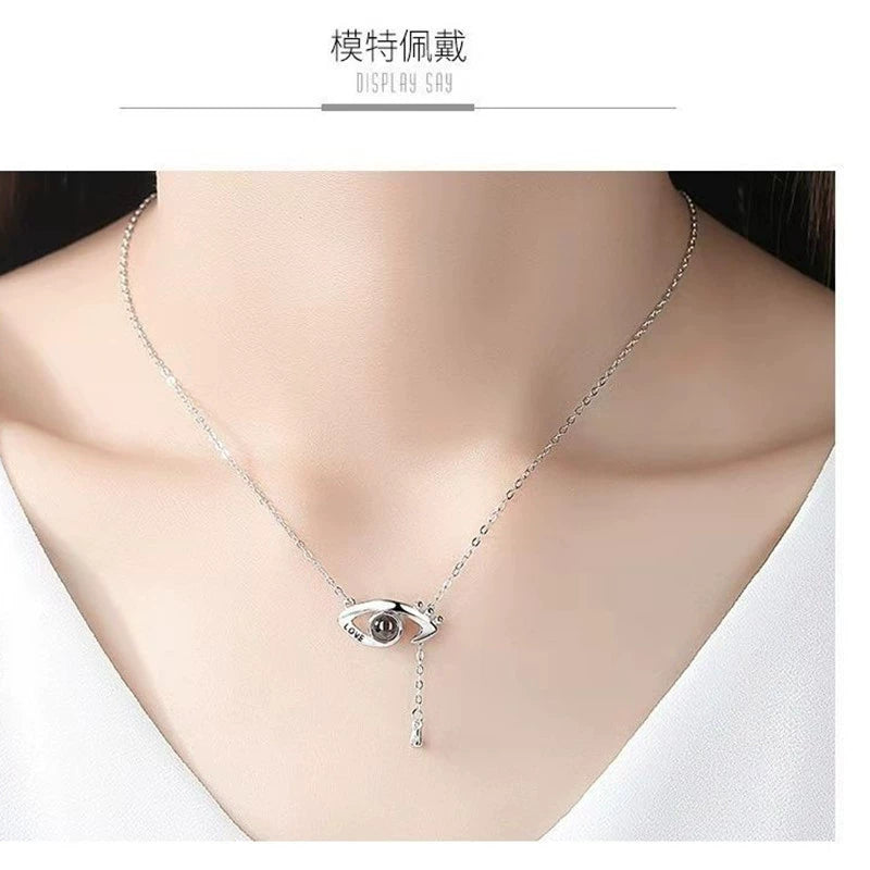 Eyes Only For You projection necklace、custom photo projection pendant、personalized memory jewelry、hidden photo necklace、romantic couple gift、keepsake necklace
