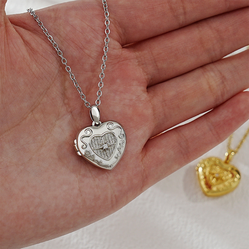 Photo Locket Pendant Necklace, Custom Picture Jewelry for Valentine's Day Gift